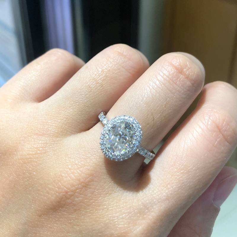 豪华圆包蛋形Women's RingS925银镀18K白金定制选款主石Moissanite2.0ct/副石高碳钻